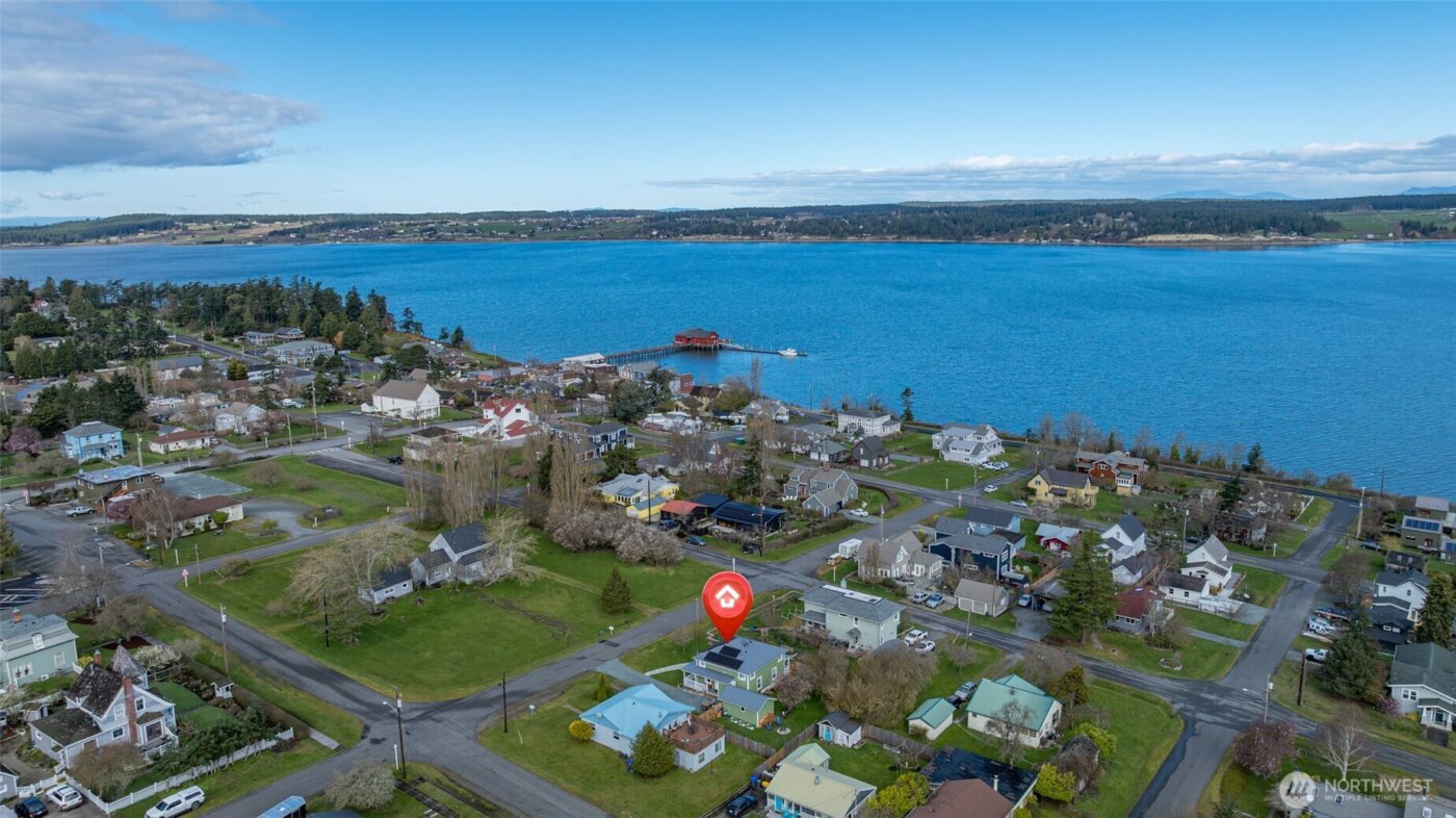 705 NE Haller Street , Coupeville, WA 98239