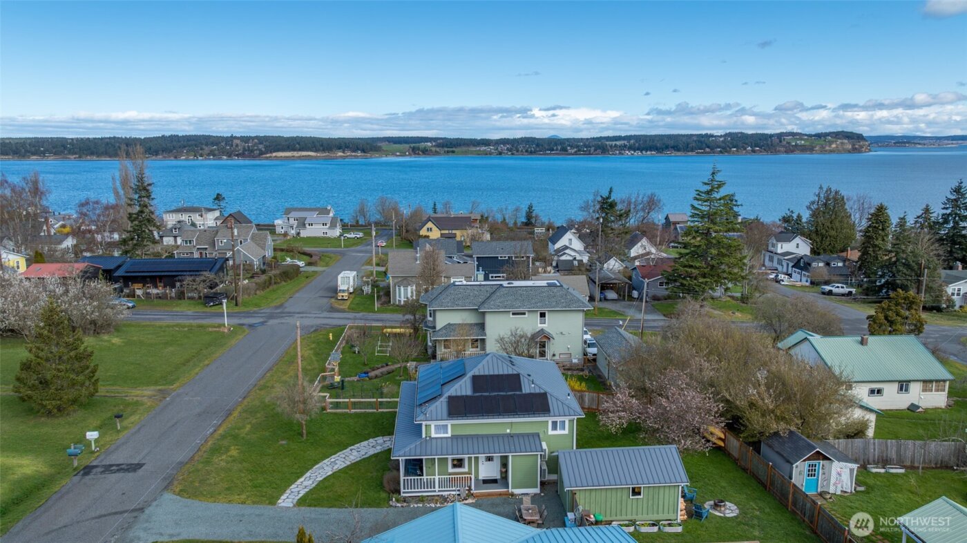 705 NE Haller Street , Coupeville, WA 98239