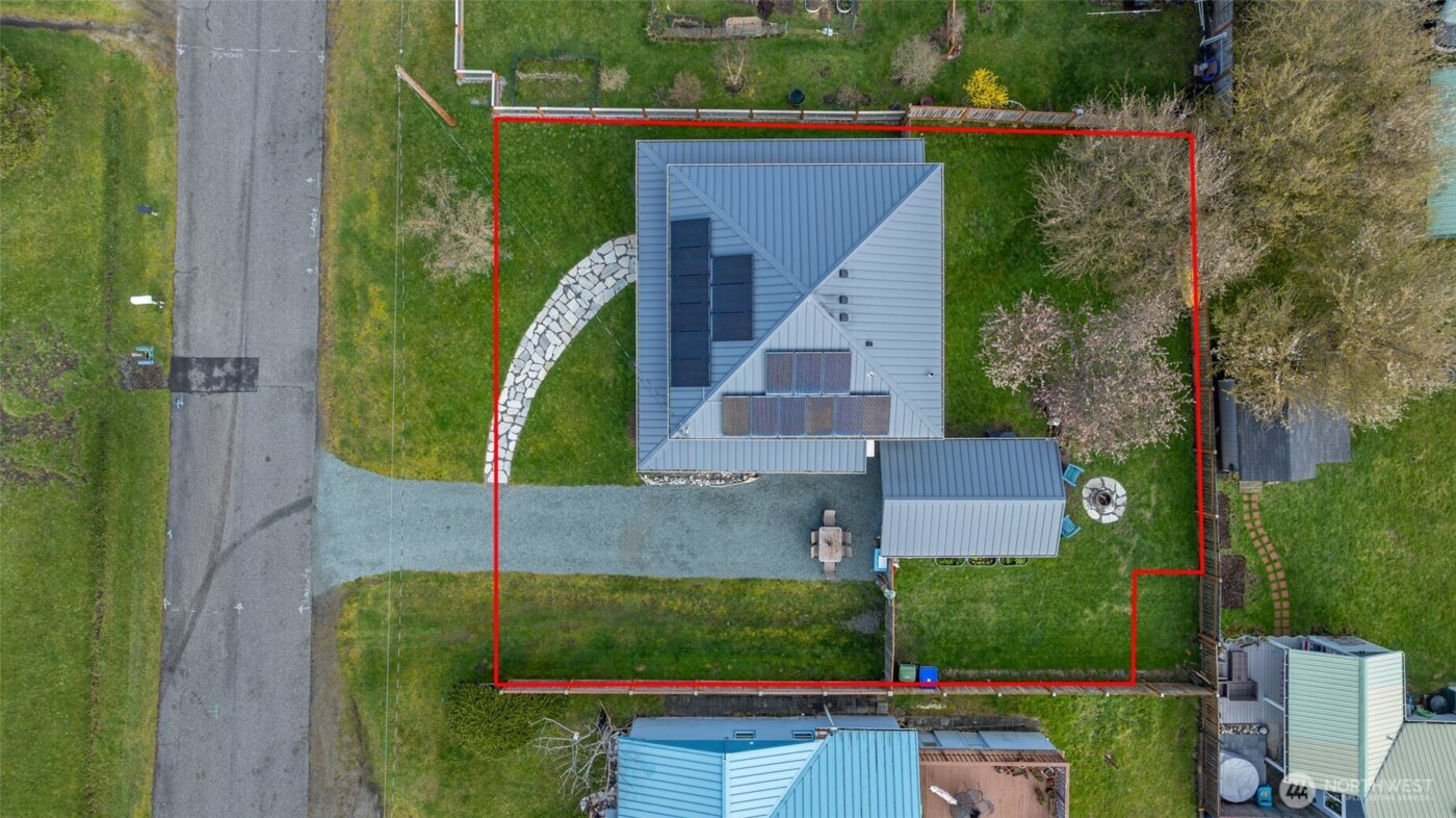 705 NE Haller Street , Coupeville, WA 98239