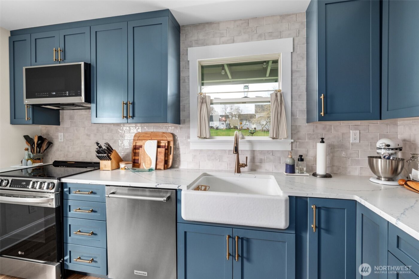 705 NE Haller Street , Coupeville, WA 98239