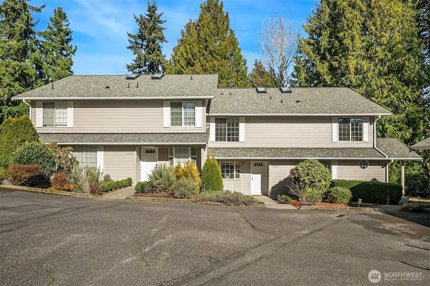 13726 NE 85th Street , Redmond, WA 98052