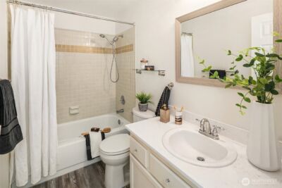 13726 NE 85th Street , Redmond, WA 98052 - Photo 9