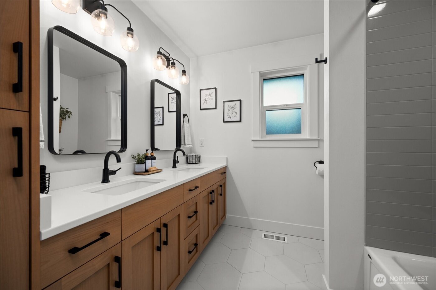 1594 Farmview Terrace , Lynden, WA 98264