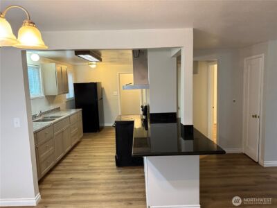 9201 36th Avenue S, Seattle, WA 98168 - Photo 8