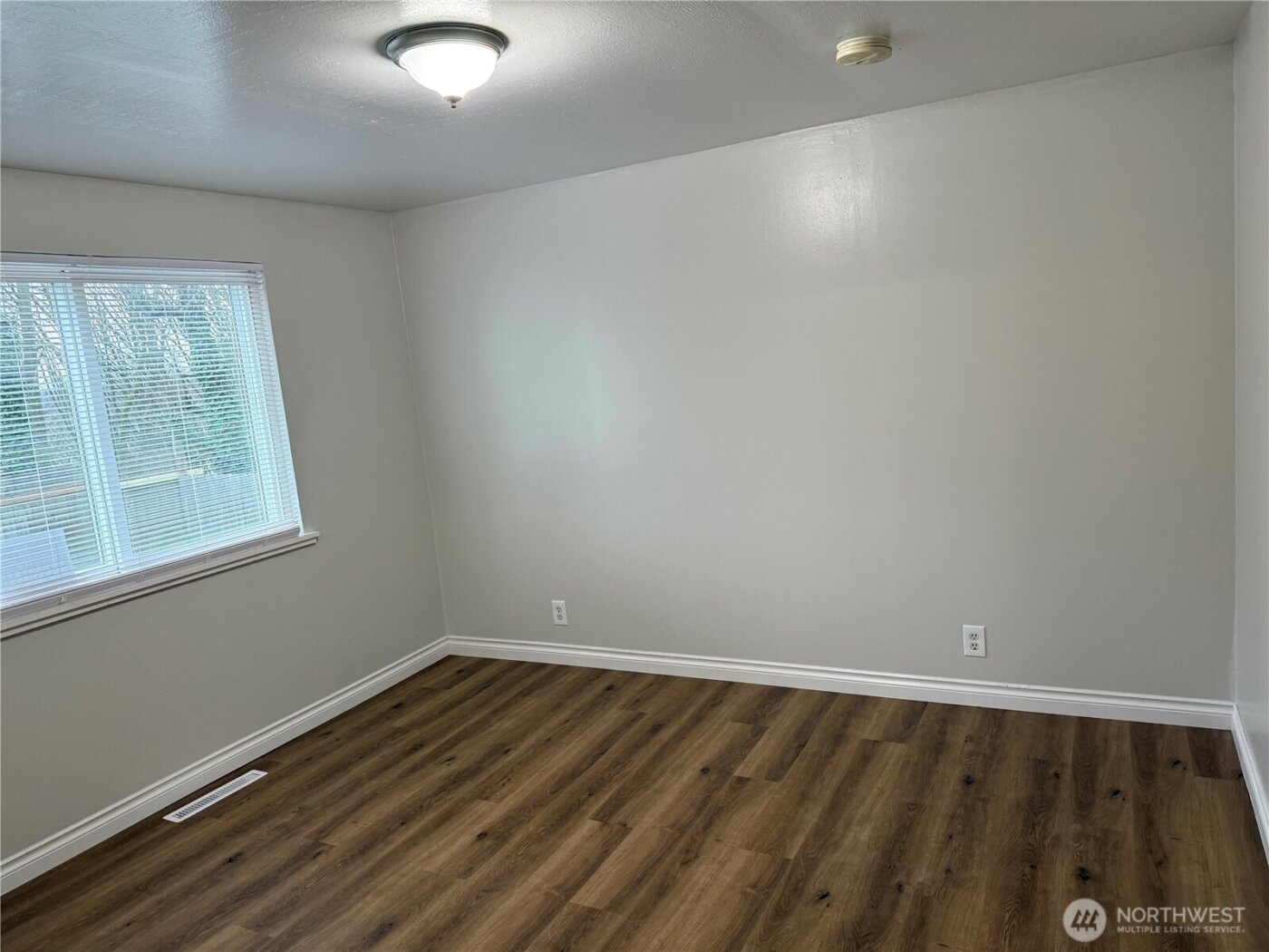 9201 36th Avenue S, Seattle, WA 98168