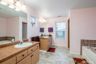 17008 SE 183rd Place , Renton, WA 98058 - Photo 16