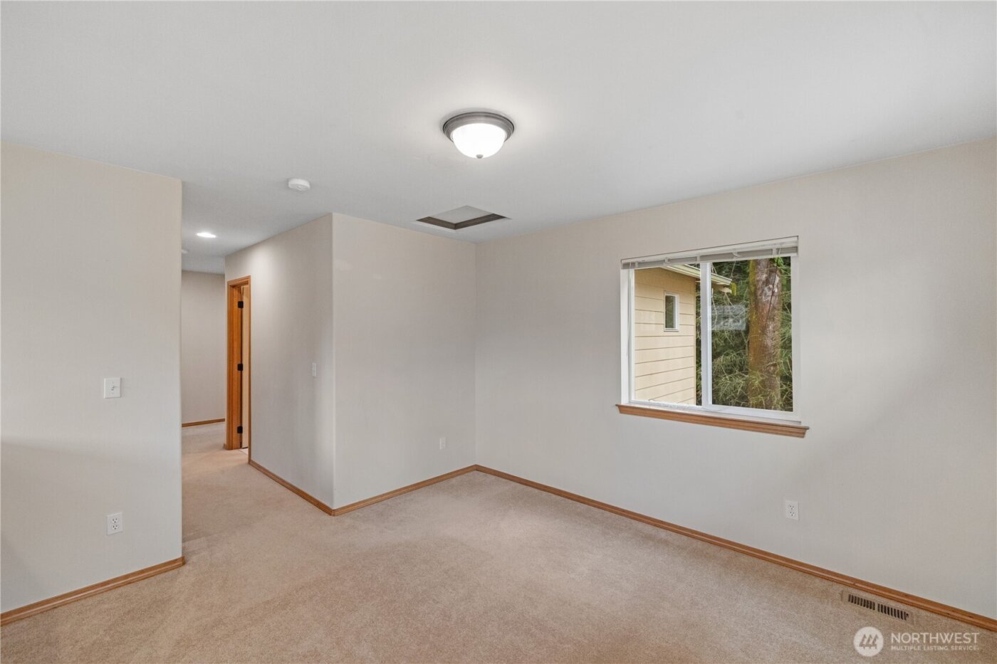 20228 11th Avenue W, Lynnwood, WA 98036