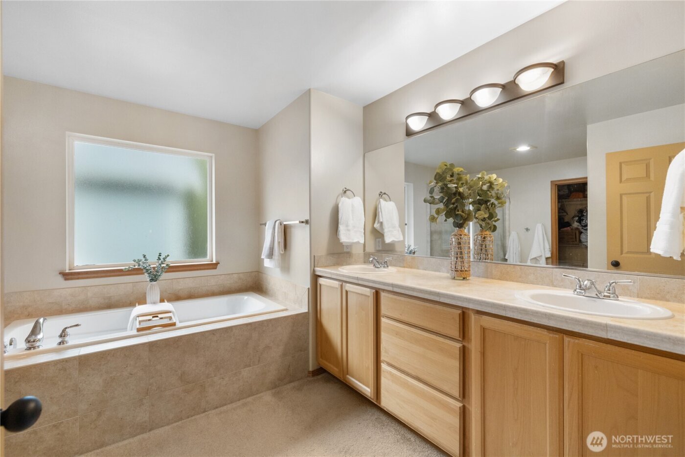 20228 11th Avenue W, Lynnwood, WA 98036