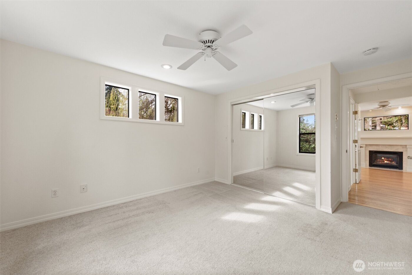 8844 SE 37th Street , Mercer Island, WA 98040