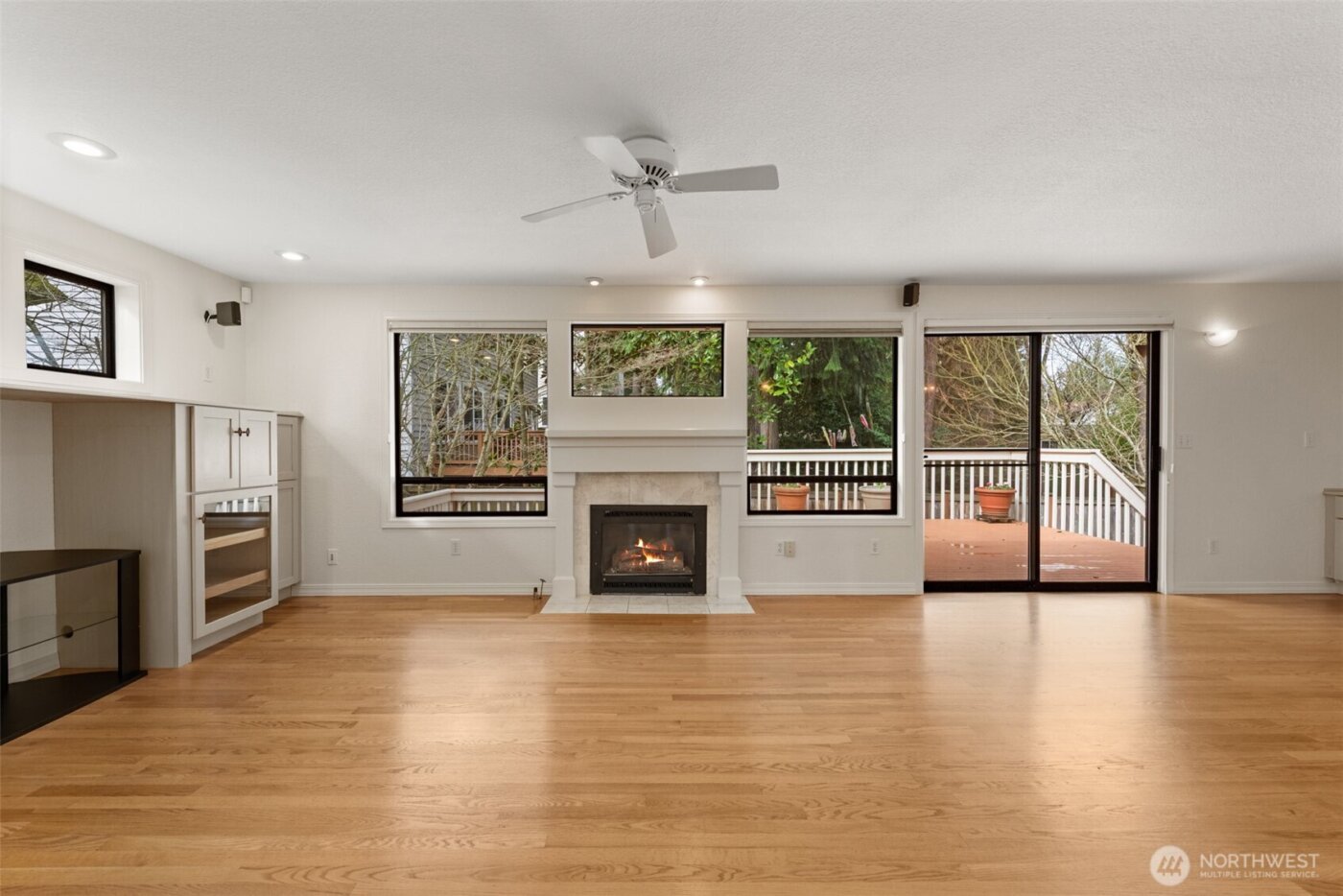 8844 SE 37th Street , Mercer Island, WA 98040