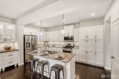 16208 SE 51st Place , Bellevue, WA 98006 - Photo 4