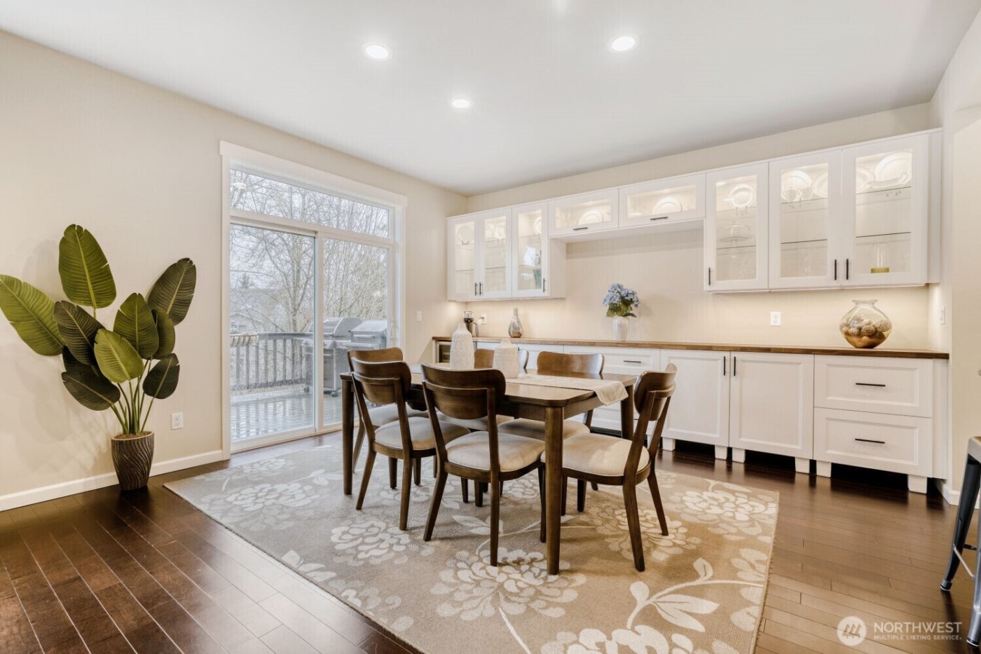 16208 SE 51st Place , Bellevue, WA 98006