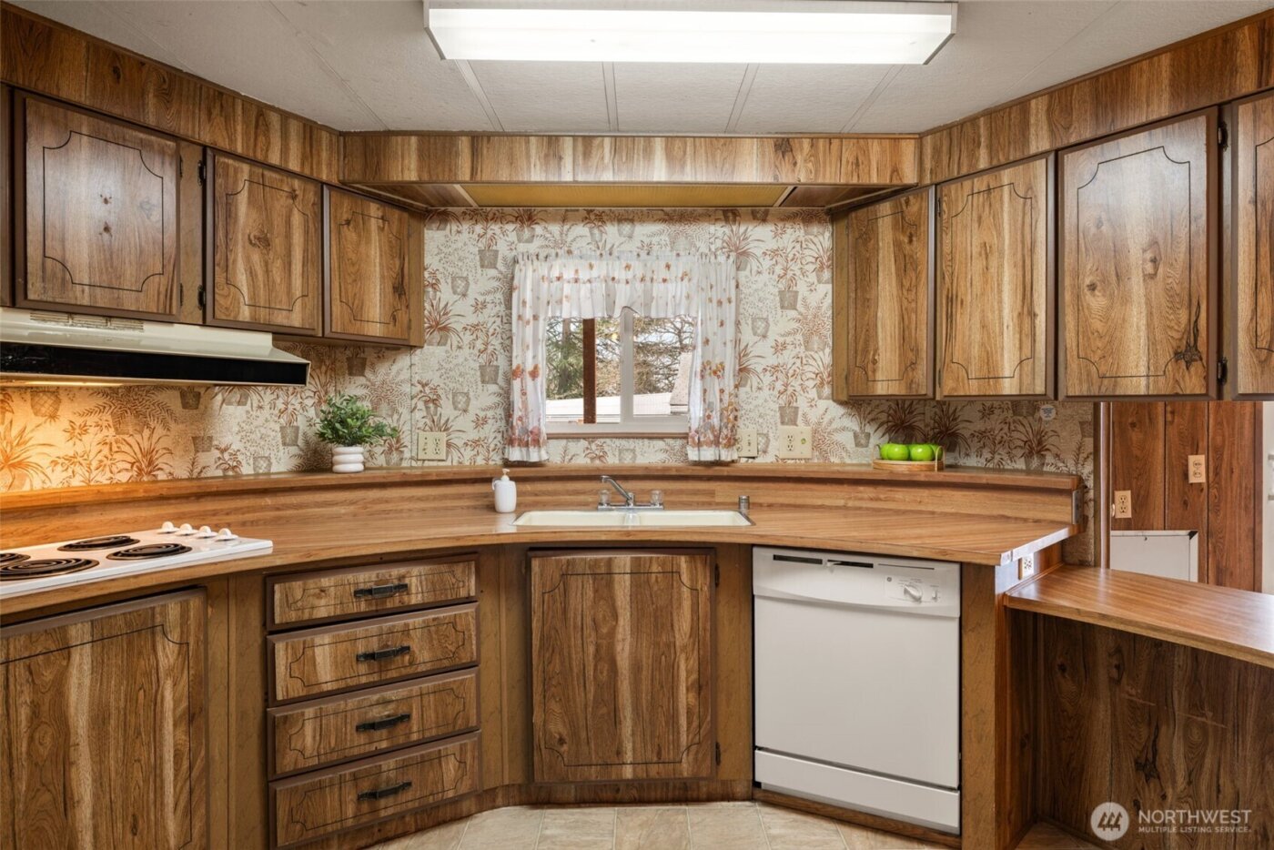 2119 S 252nd Street , Des Moines, WA 98198