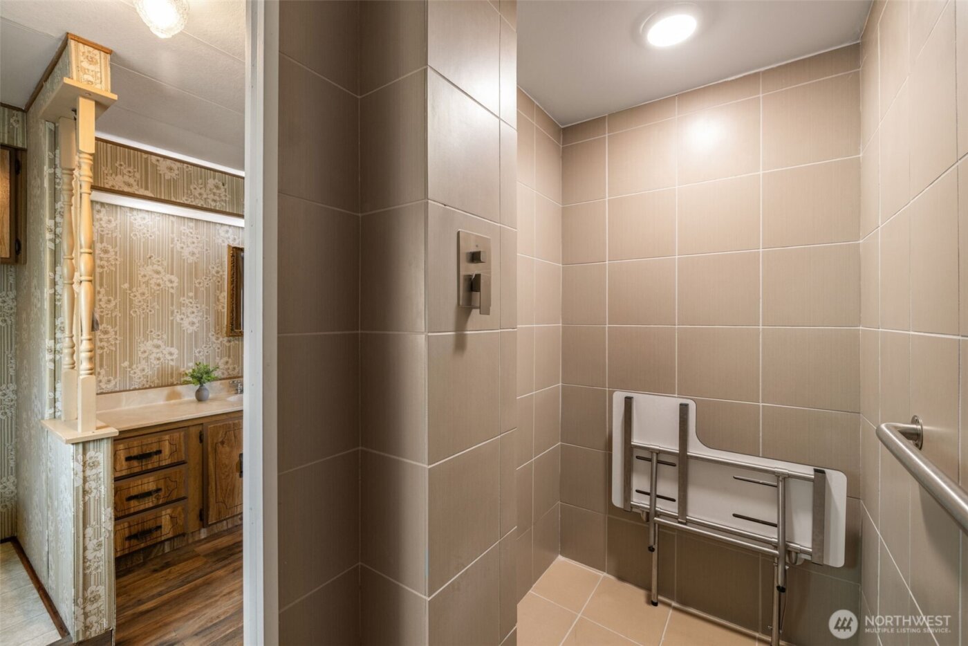 2119 S 252nd Street , Des Moines, WA 98198