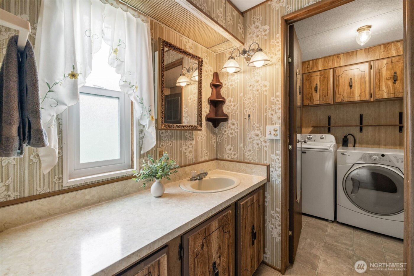 2119 S 252nd Street , Des Moines, WA 98198