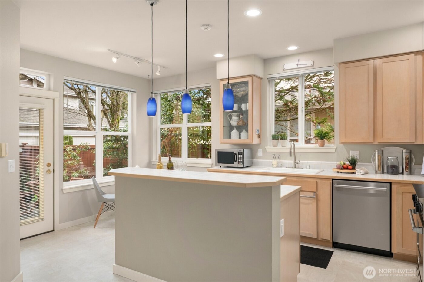 15620 NE 91st Way #B902, Redmond, WA 98052