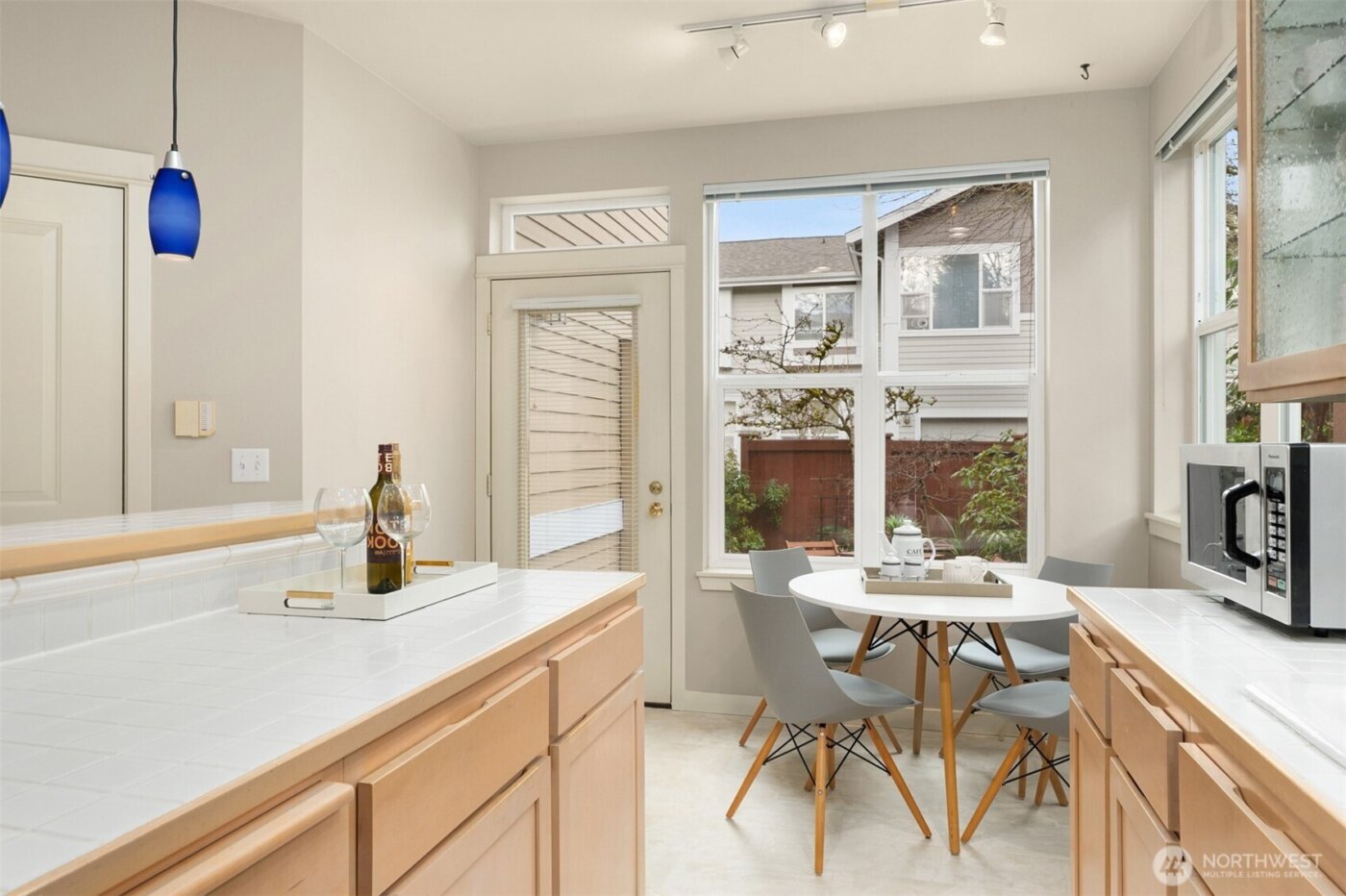 15620 NE 91st Way #B902, Redmond, WA 98052