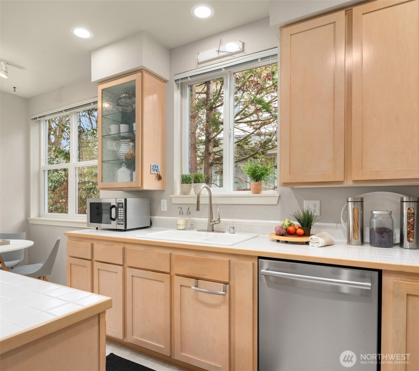 15620 NE 91st Way #B902, Redmond, WA 98052