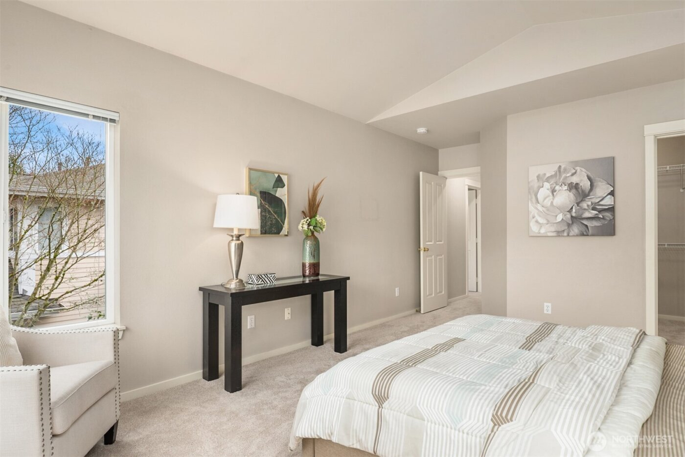 15620 NE 91st Way #B902, Redmond, WA 98052