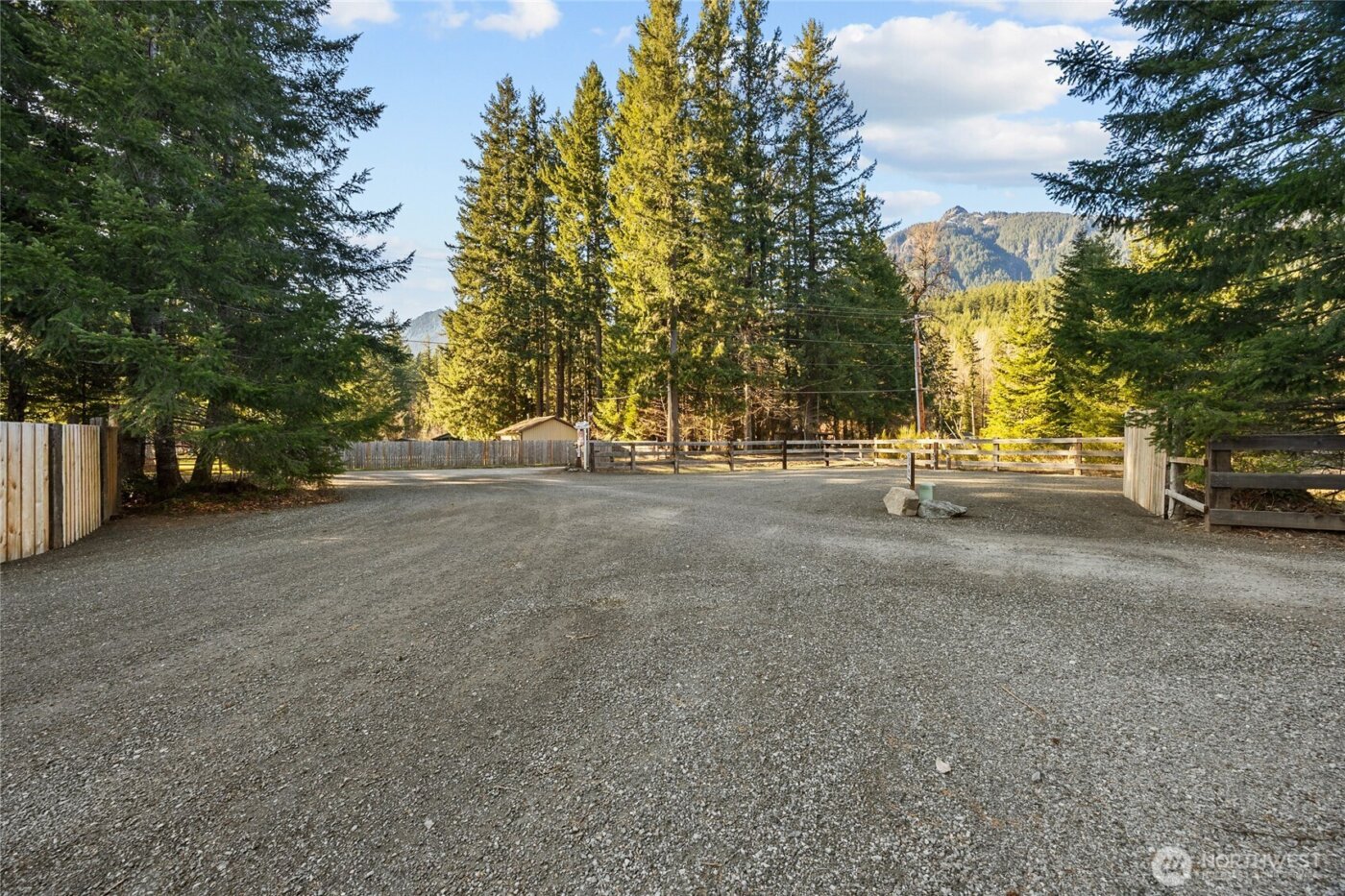 104 Luna Lane , Packwood, WA 98361