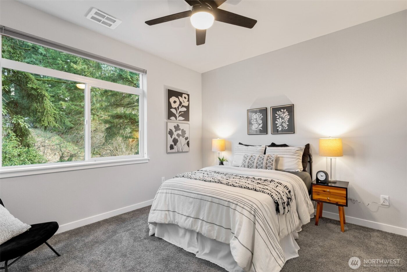 8321 NE 176th Court #104, Kenmore, WA 98028