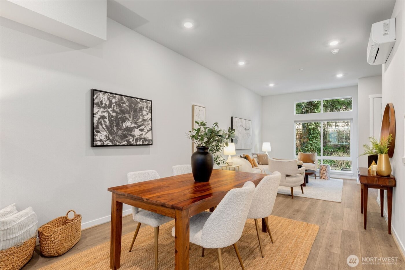 8321 NE 176th Court #104, Kenmore, WA 98028