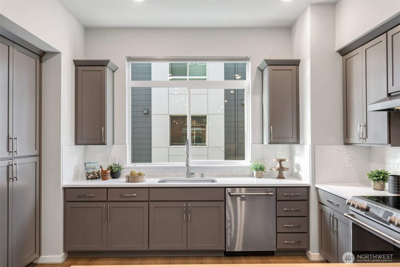 8321 NE 176th Court #104, Kenmore, WA 98028