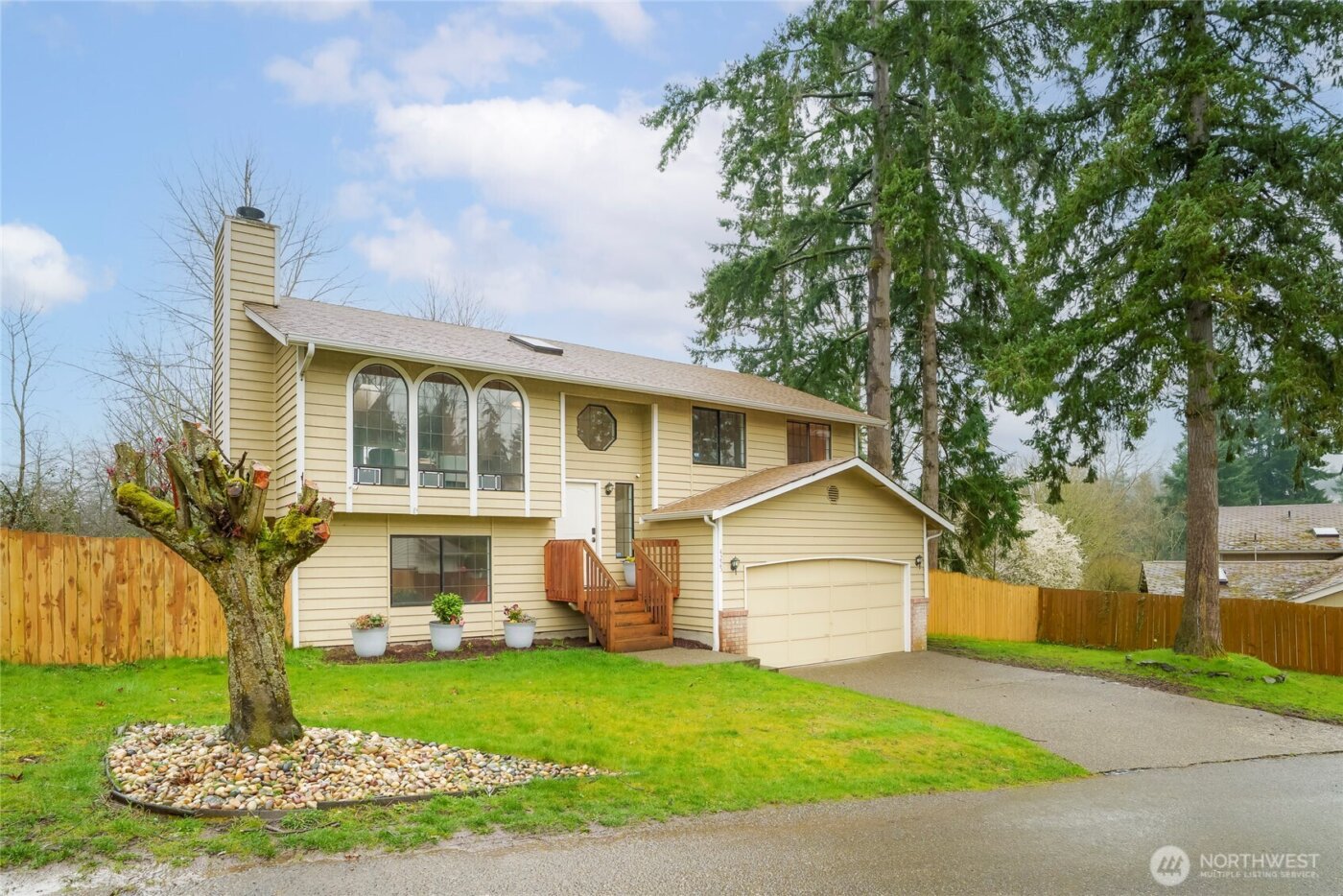 4225 SW 337th Place , Federal Way, WA 98023