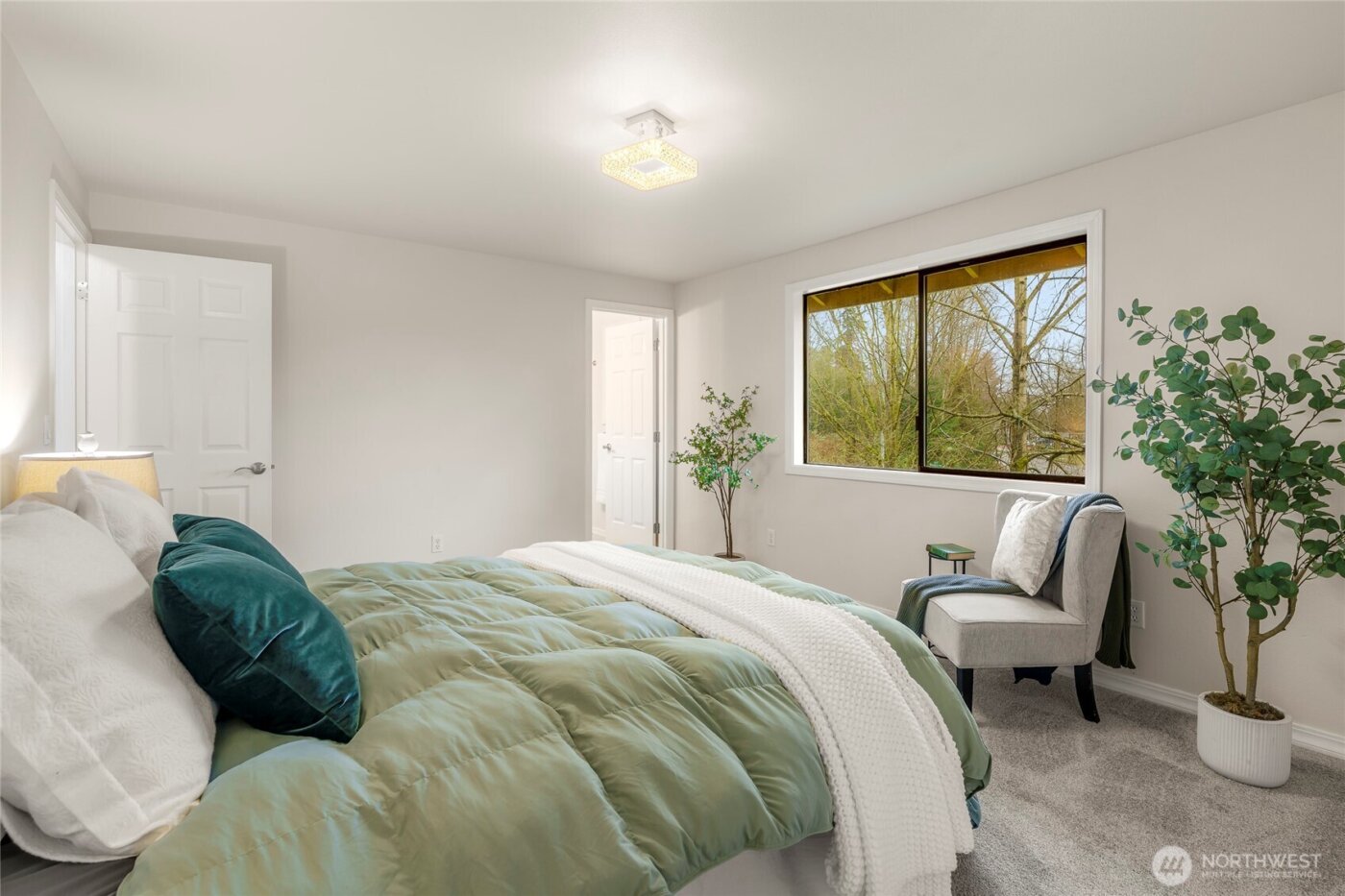 4225 SW 337th Place , Federal Way, WA 98023