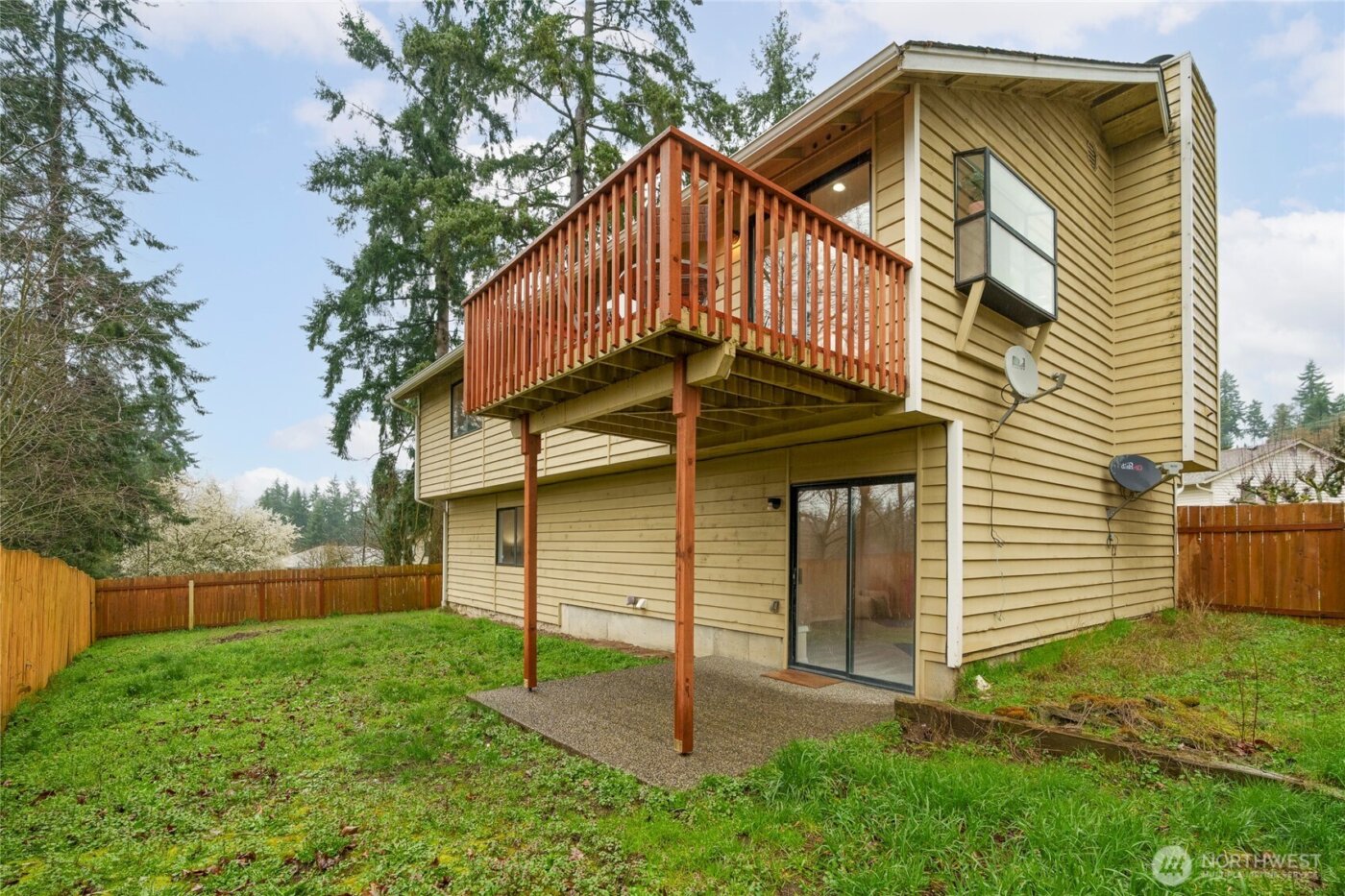 4225 SW 337th Place , Federal Way, WA 98023