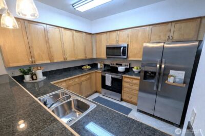 15000 Juanita Drive NE #403, Kenmore, WA 98028 - Photo 13