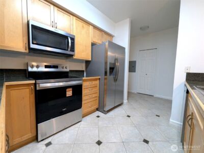 15000 Juanita Drive NE #403, Kenmore, WA 98028 - Photo 16