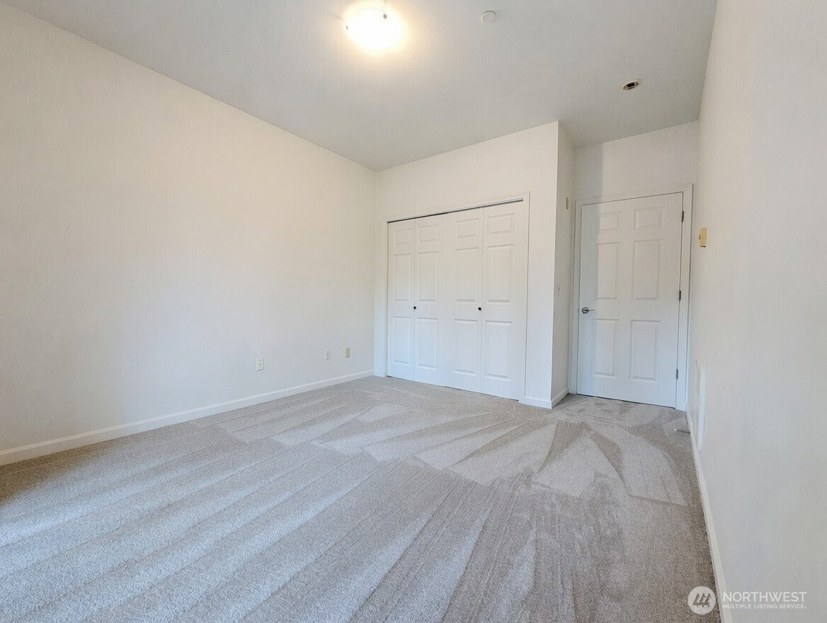 15000 Juanita Drive NE #403, Kenmore, WA 98028