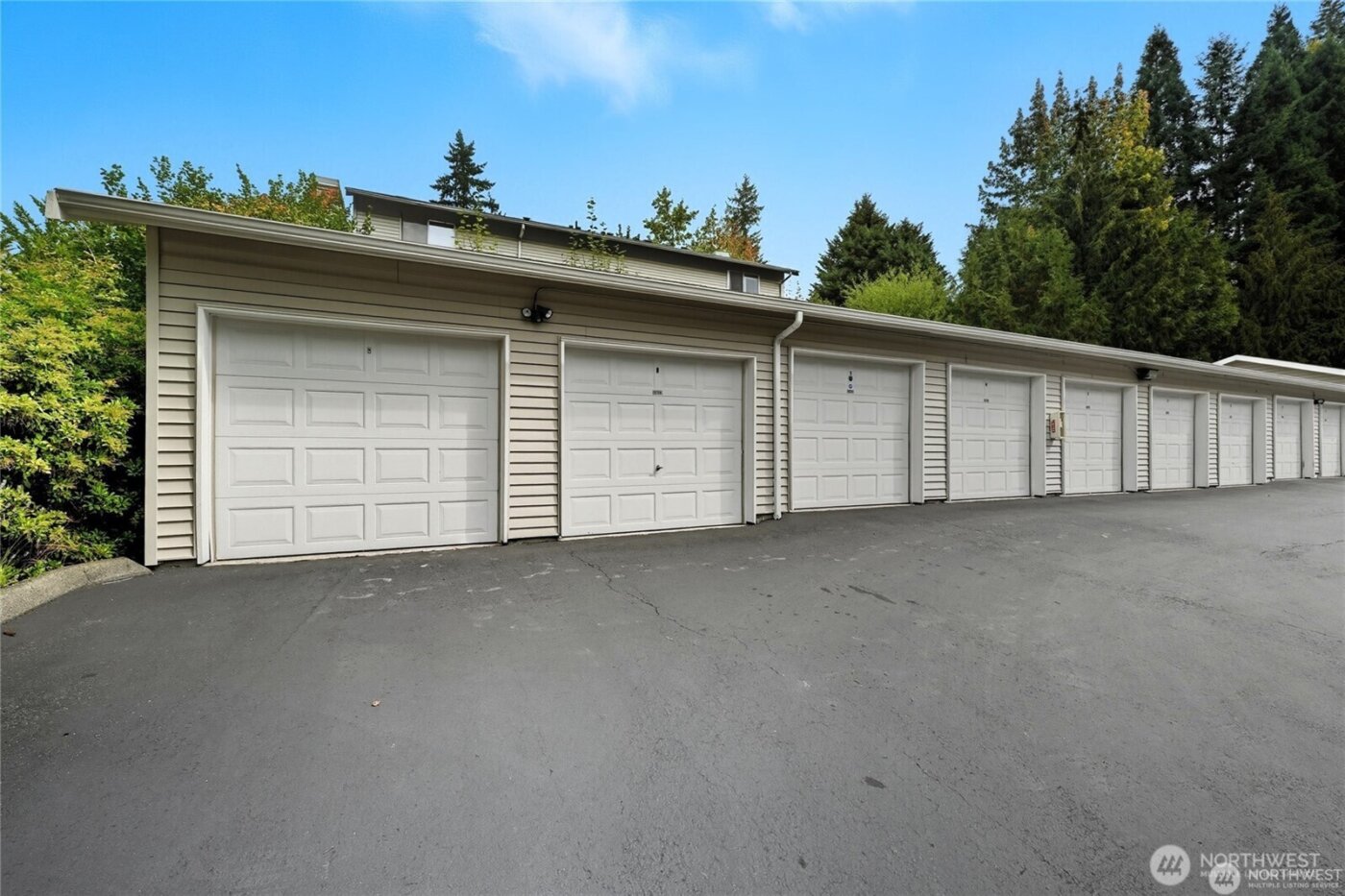 15000 Juanita Drive NE #403, Kenmore, WA 98028