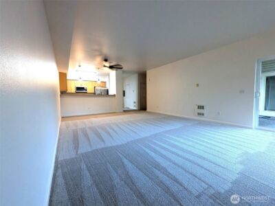 15000 Juanita Drive NE #403, Kenmore, WA 98028 - Photo 10