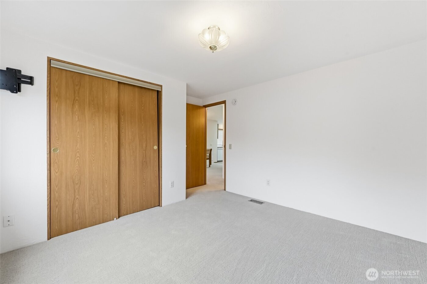 32820 20th Avenue S #55, Federal Way, WA 98003