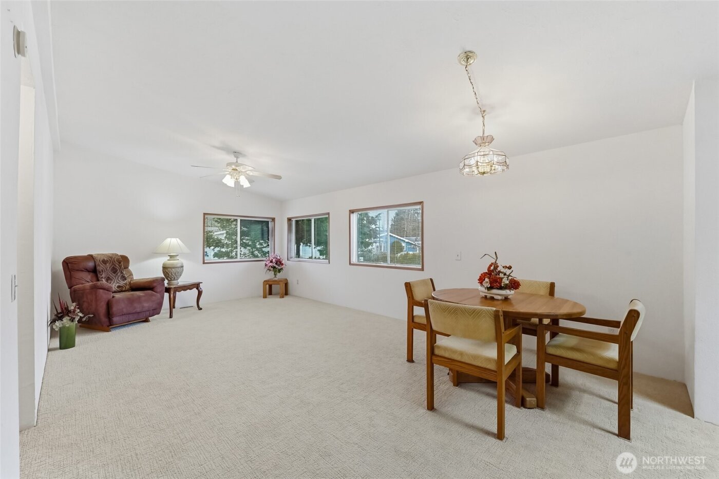 32820 20th Avenue S #55, Federal Way, WA 98003