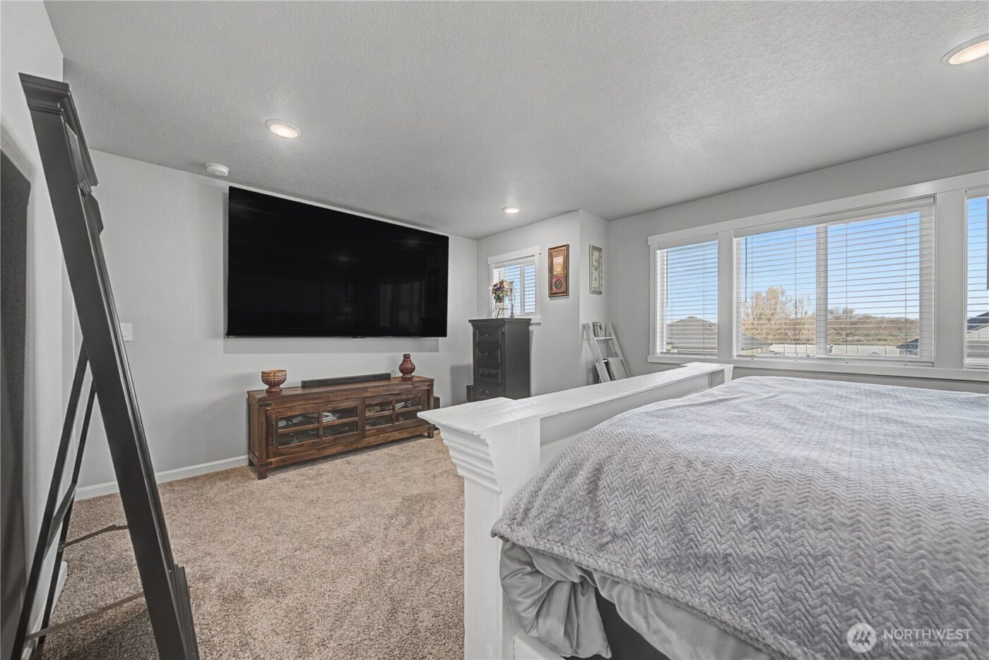 4717 W Thrush Street , Moses Lake, WA 98837