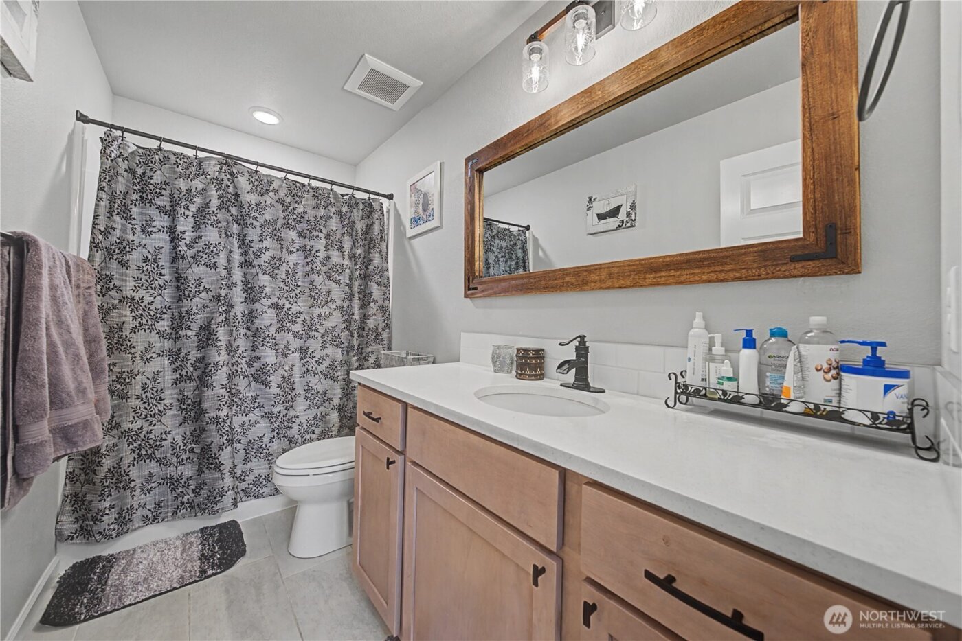 4717 W Thrush Street , Moses Lake, WA 98837