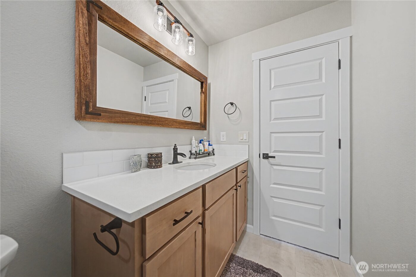 4717 W Thrush Street , Moses Lake, WA 98837