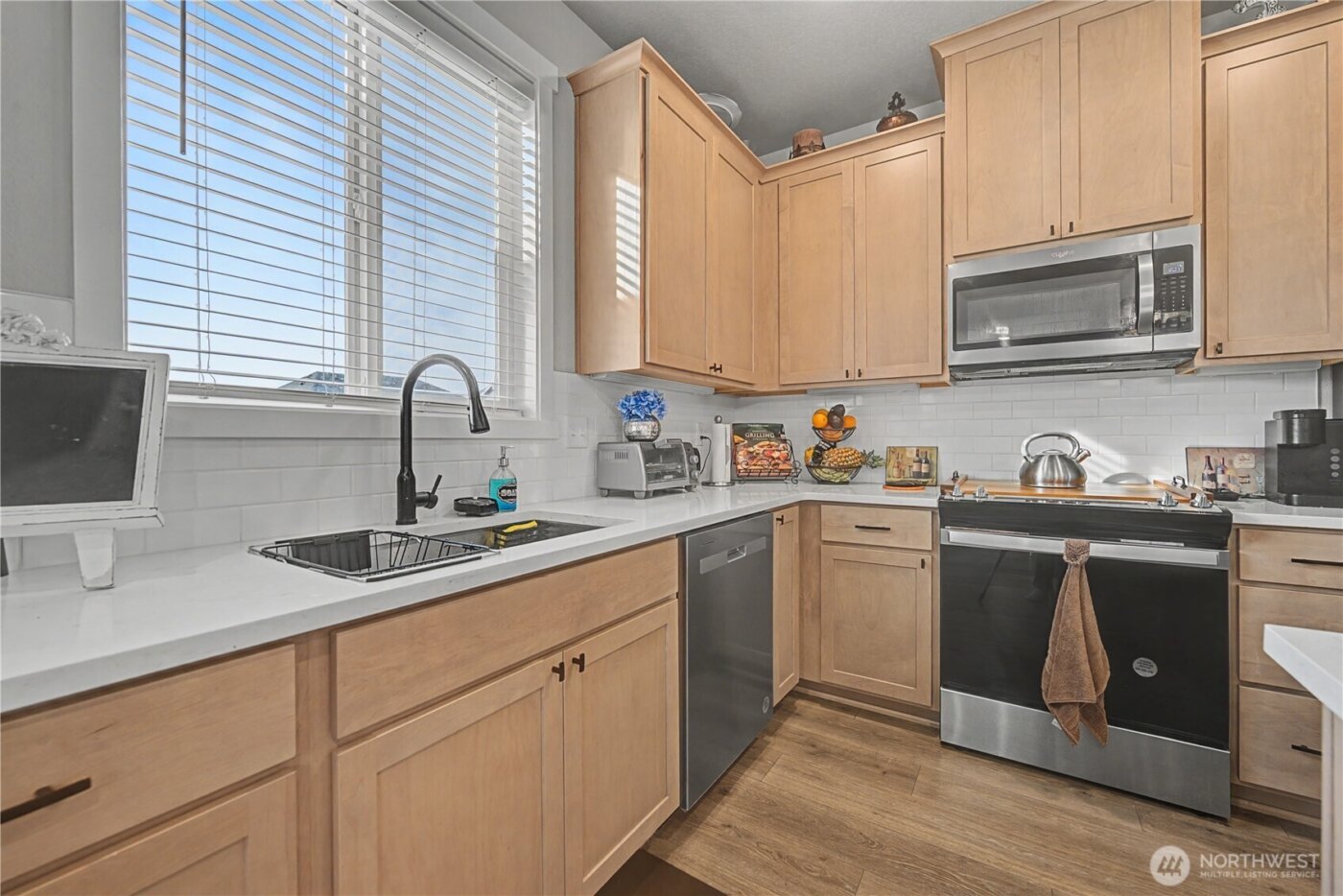 4717 W Thrush Street , Moses Lake, WA 98837