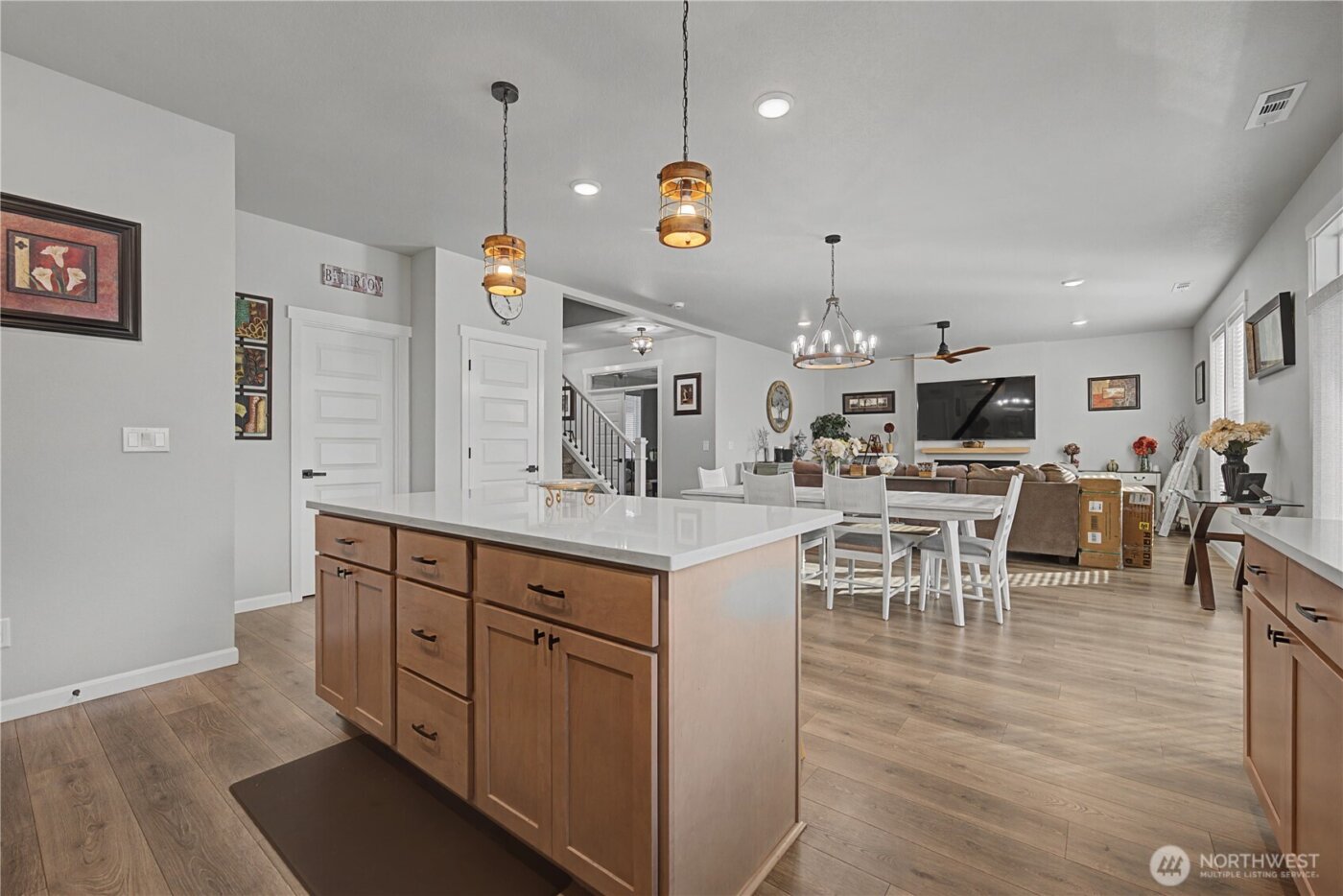 4717 W Thrush Street , Moses Lake, WA 98837