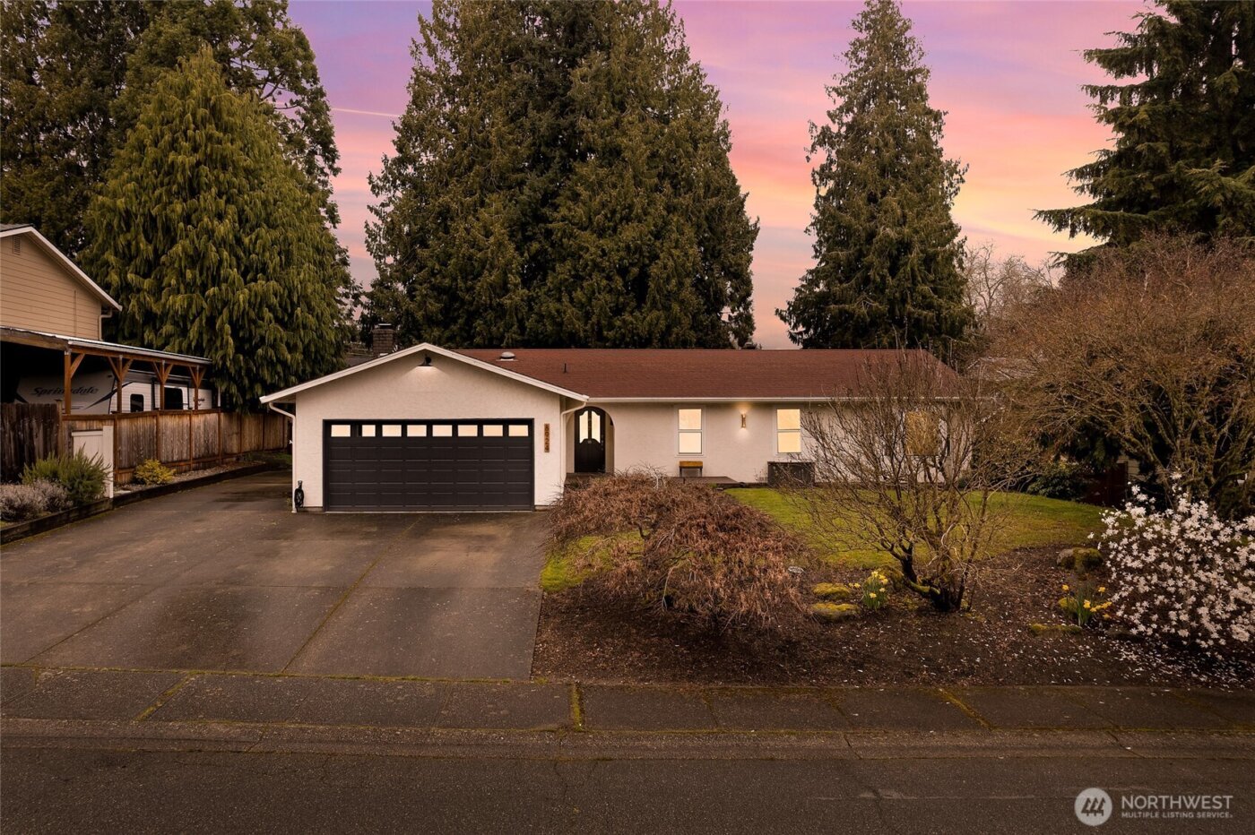 8924 NE 191st Place , Bothell, WA 98011