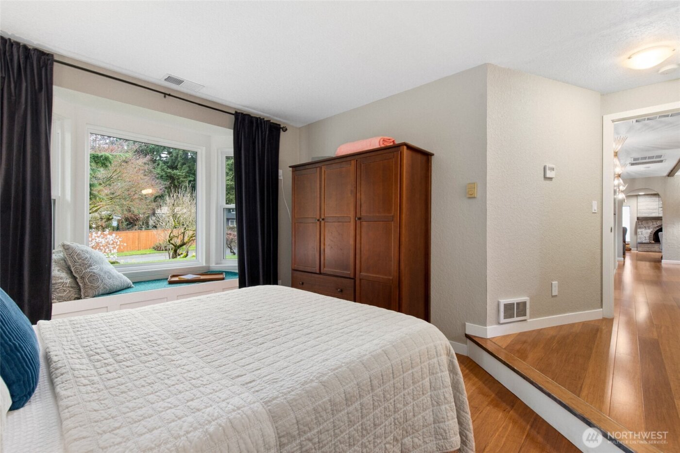 8924 NE 191st Place , Bothell, WA 98011