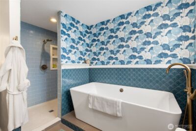 8924 NE 191st Place , Bothell, WA 98011 - Photo 17