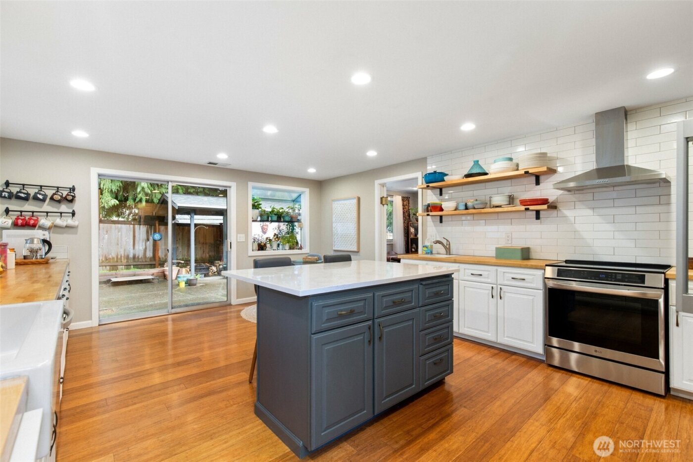 8924 NE 191st Place , Bothell, WA 98011