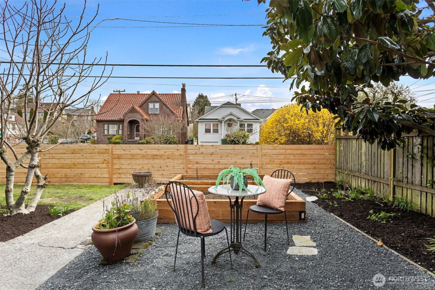 1425 S Hanford Street , Seattle, WA 98144