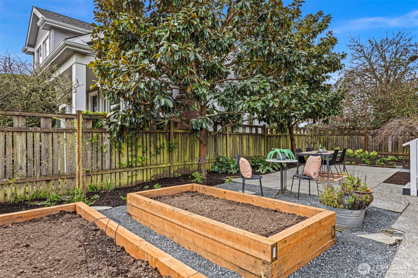 1425 S Hanford Street , Seattle, WA 98144