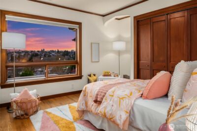 2409 29th Avenue W, Seattle, WA 98199 - Photo 16