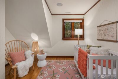 2409 29th Avenue W, Seattle, WA 98199 - Photo 17